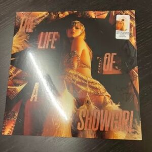 Taylor Swift LOASG: The Crowd is Your King Edition Vinyl